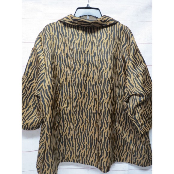 Maggie Barnes Plus Size 2x 22/24 Brown & Black Zebra Print Jacket Blazer 3/4 Sl - Picture 4 of 6